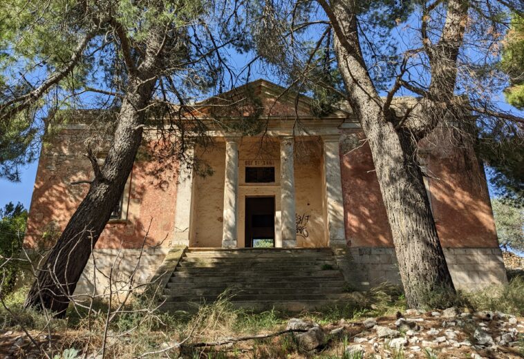 Racconti dalla Puglia abbandonata – Villa Mastroserio e Villa Scippa, residenze in quel di Grumo Appula