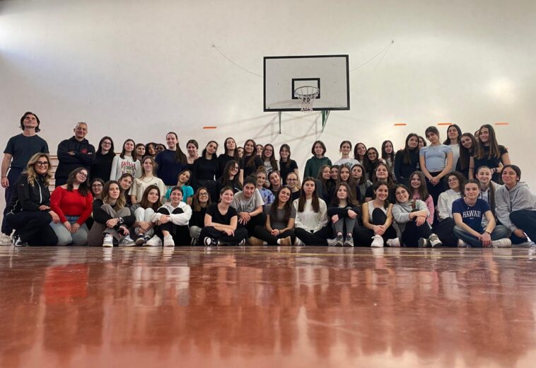 Liceo Classico Socrate di Bari: un percorso di autodifesa per le studentesse contro la violenza di genere