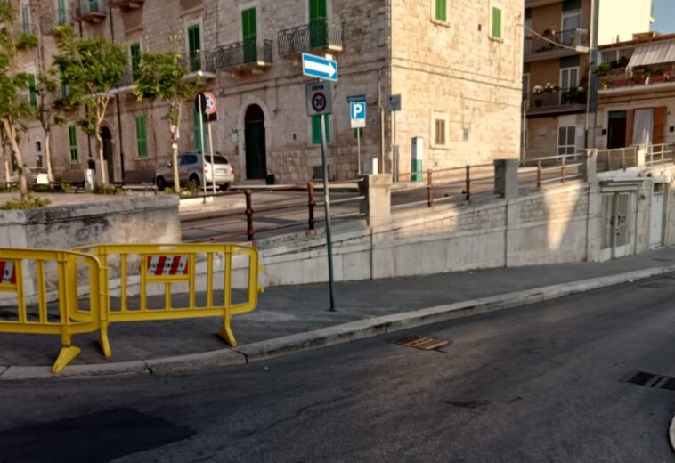 È SEMPRE A RISCHIO LA BALAUSTRA DI VIA ISONZO A GIOVINAZZO