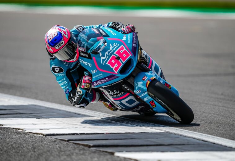 Jake Dixon vince in Moto2 davanti a Canet e Vietti, successo di Ortolá in Moto3 a Silverstone