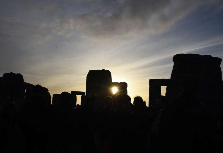 Figure e celebrazioni tradizionali del solstizio d’inverno legate al Natale