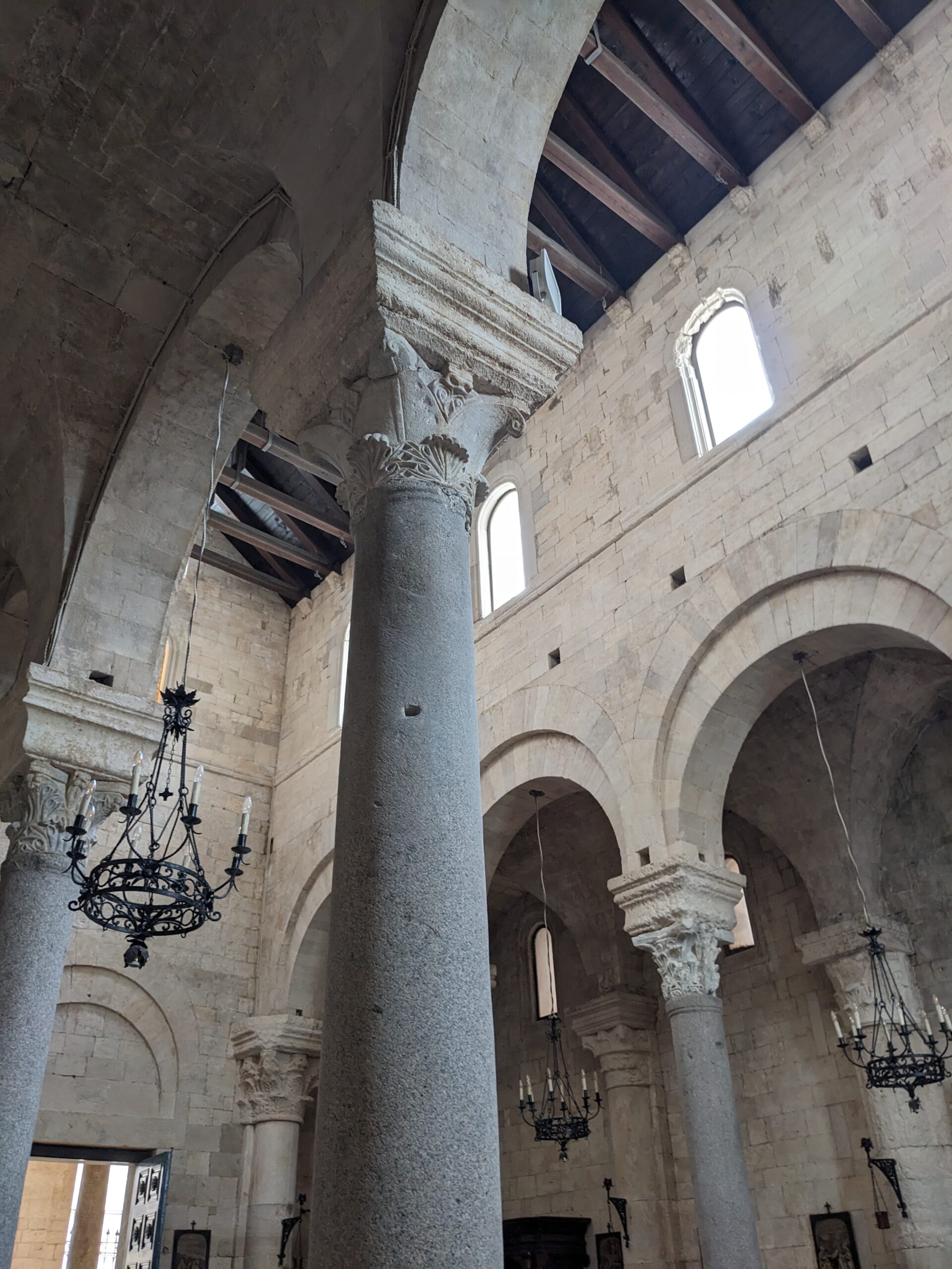 La Chiesa di Ognissanti di Trani: tra arte romanica e Cavalieri Templari